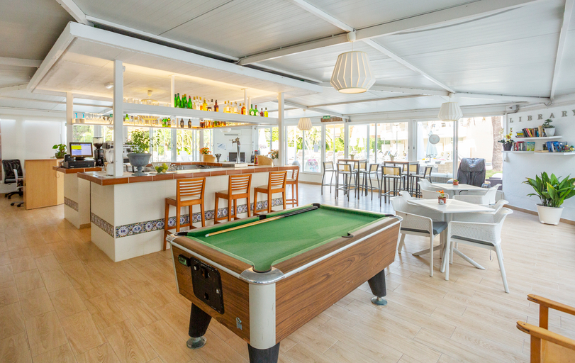 Food & Drinks 5, BJ Apartamentos Club Sa Coma, Baleares