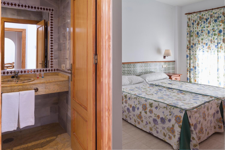 Bedroom 3, Apartamentos México, Almería