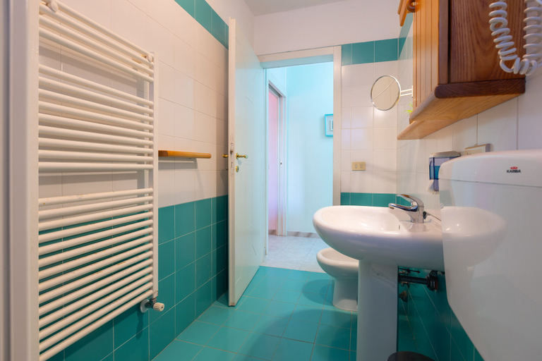 Bathroom 4, Villa Vacanze Paradiso, Lecce