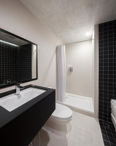 Bathroom 20