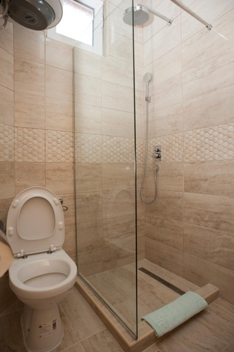 Bathroom 4, Harmonia Bungalows & Pool