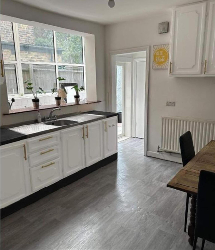 Others 4, Great Value Bedroom FERN 2, London