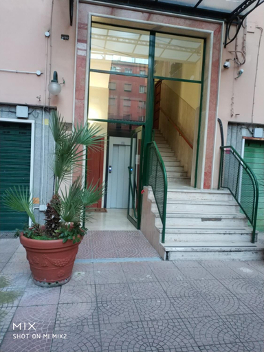 Others 4, B&B Baggere, Napoli