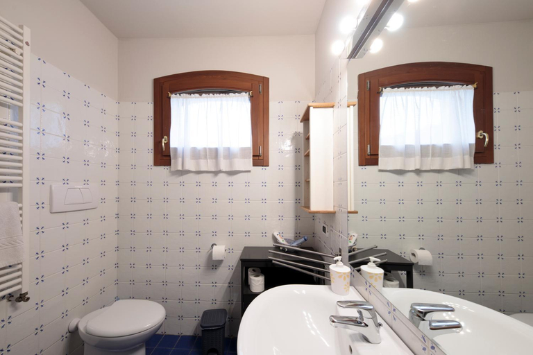 Bathroom 2, Agriturismo Santa Barbara, Venezia