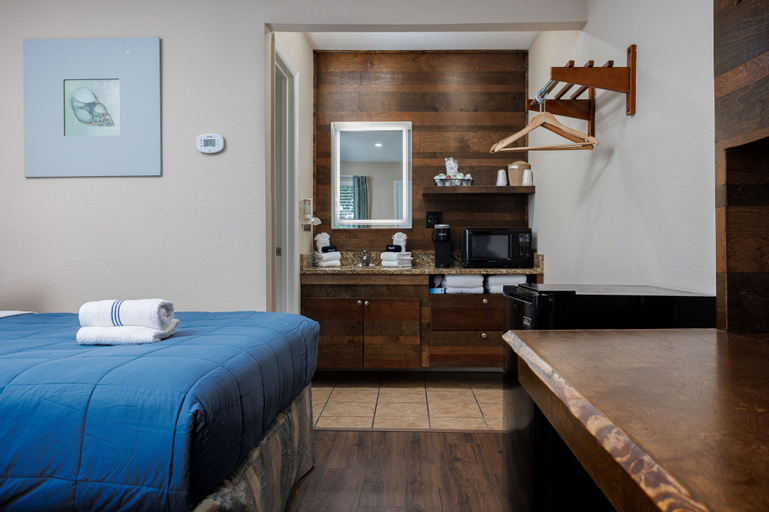 Bedroom 13