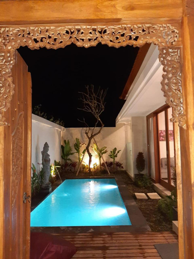 Swimming Pool 1