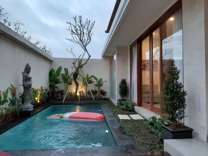 Swimming Pool 8
