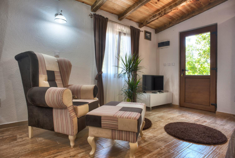 Others 5, Harmonia Bungalows & Pool