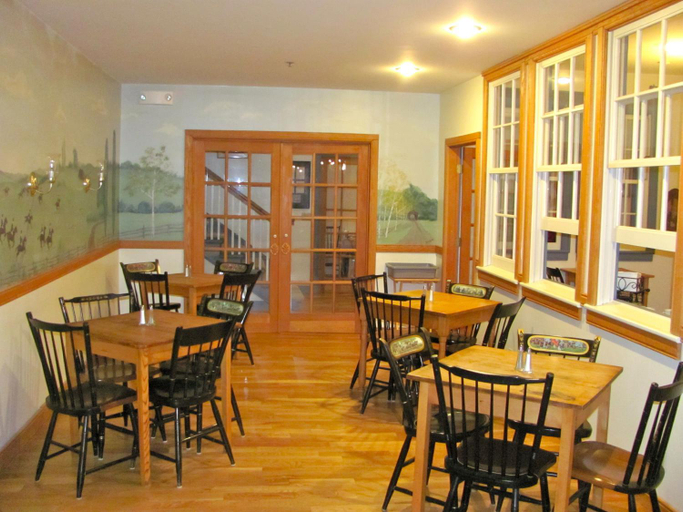 Food & Drinks, Oak Valley Inn and Suites, Livingston