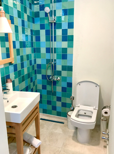 Bathroom 3, Ayvalik Rebetiko Otel, Ayvalık