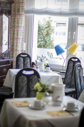 Others 4, Hotel Alscher, Leverkusen