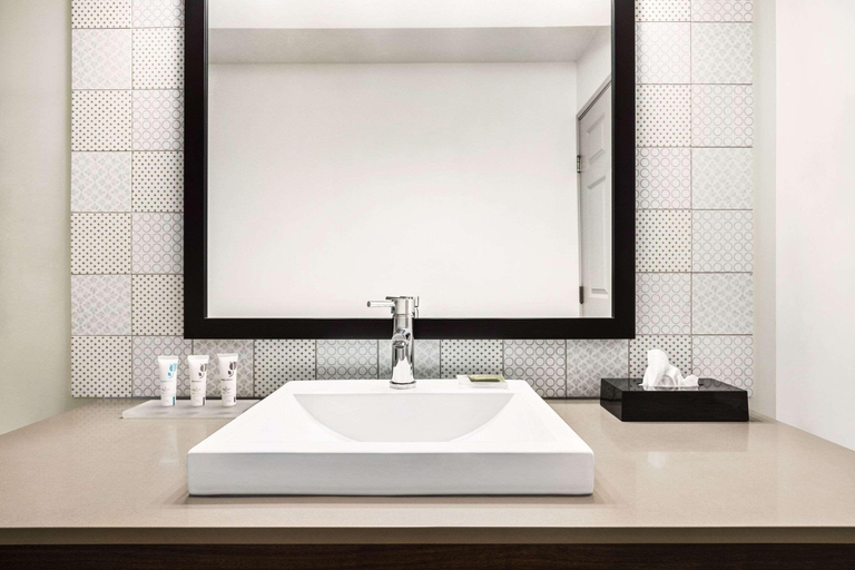 Bathroom 4, Country Inn & Suites By Radisson St. Cloud East Mn, Benton