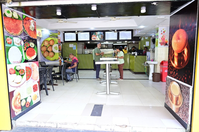 Food & Drinks, Hotel Priya, Raichur