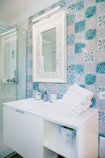 Bathroom 5, B&B Una Perla Nel Verde, Bari