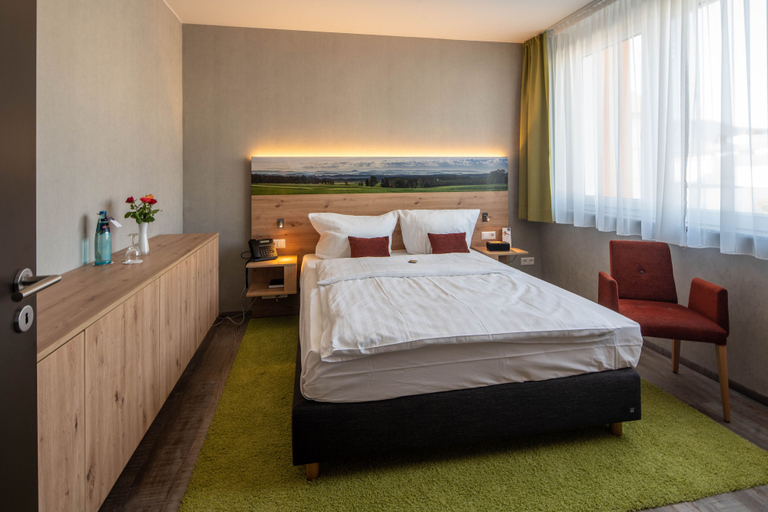 Bedroom 4, Hotel Schlossberg Wehingen, Tuttlingen