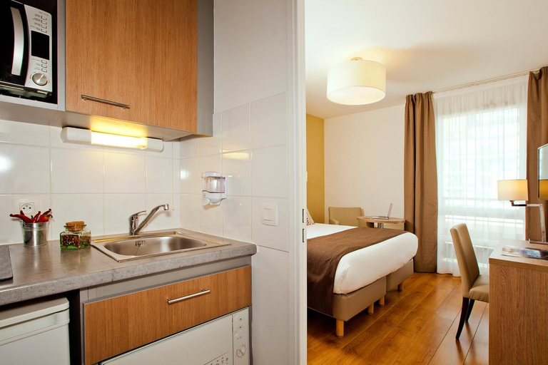 Bedroom 2, Residhome Bois Colombes Monceau, Hauts-de-Seine