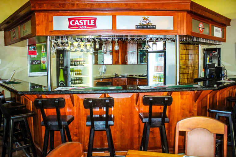 Food & Drinks 4, Zororo Lodge, Capricorn