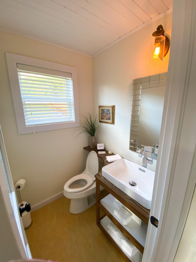Bathroom 2, The Rooms at Woody Point, Division No. 9