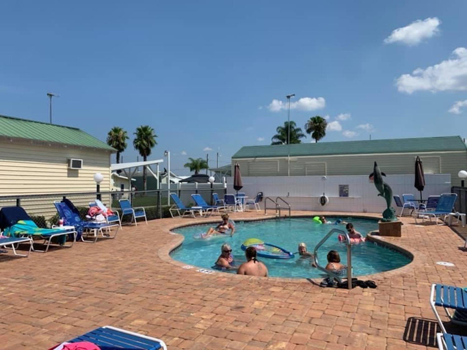 Sport & Beauty, Woody's RV Resort LLC, Highlands