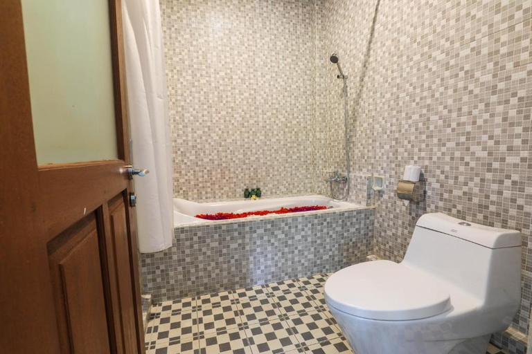 Bathroom 4, Amoya Inn, Gianyar