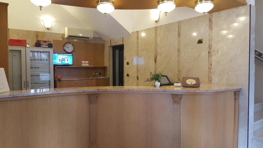 Public Area 2, Motel Villaggio, Bologna