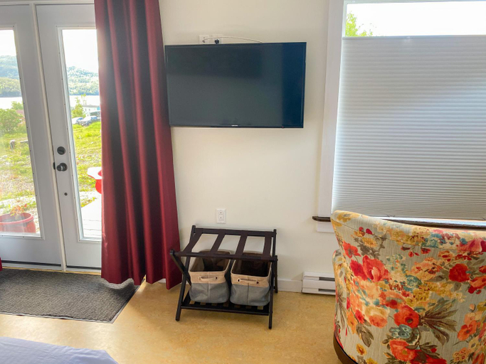 Others 5, The Rooms at Woody Point, Division No. 9
