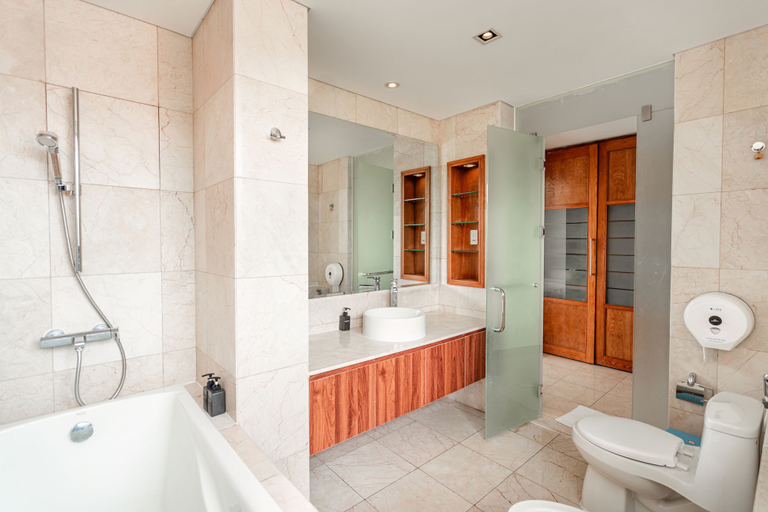 Bathroom 4, Ocean Luxury Villas By Emblemsea, Da Nang