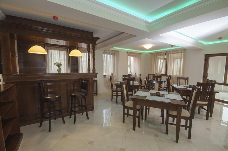 Food & Drinks 3, Pensiunea Muntele Verde, Slanic