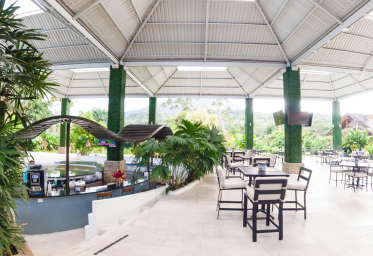 Food & Drinks 5, Arenal Paraiso Hotel Resort and Spa, San Carlos