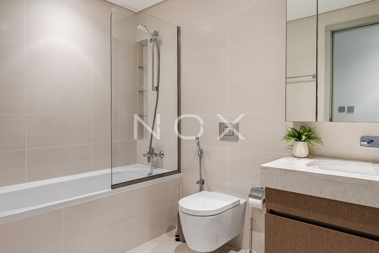 Bathroom, Pristine 1BR Beach Isle Emaar Beachfront, Dubai