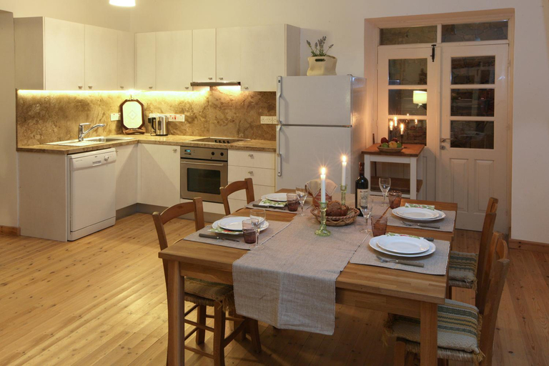Others 3, Kalopanayiotis Cottage
