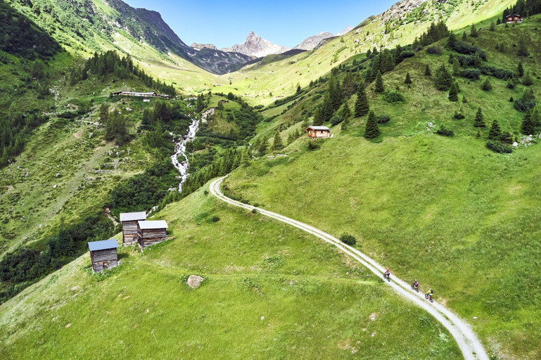 Others 3, Hotel Alpenfrieden, Landeck