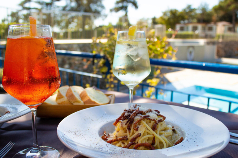 Food & Drinks 5, Residence Mare Azzurro, Trieste