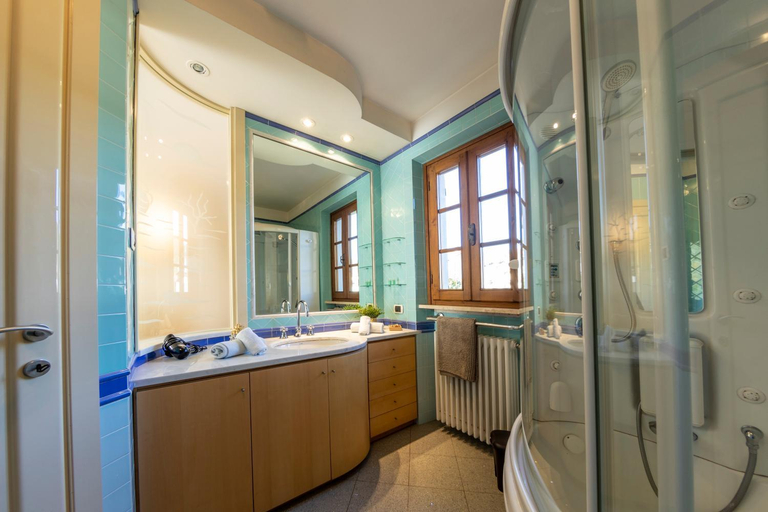 Others 3, La Stagione dell'Arte B&B, Lucca