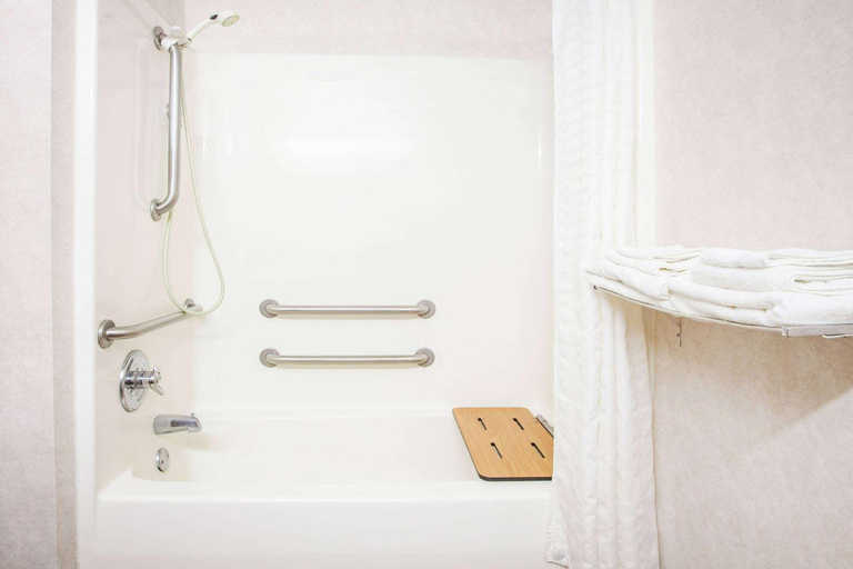 Bathroom 4, Super 8 by Wyndham White Hall, Jefferson