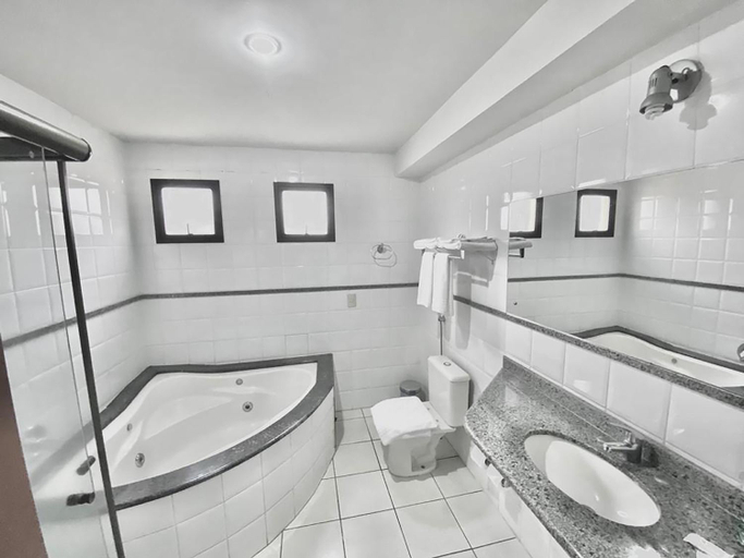 Bathroom 4, Hotel Canada, Ribeirao Preto