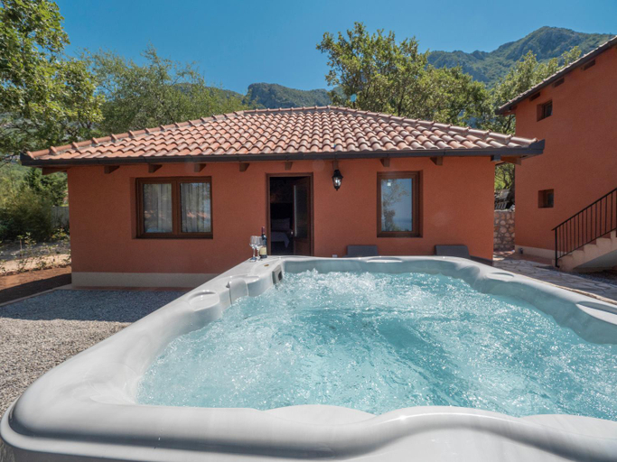 Sport & Beauty 2, Harmonia Bungalows & Pool