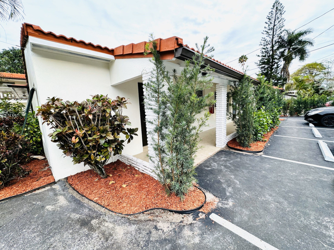 Exterior & Views 2, Progresso Apartments & Homes by Lowkl, Broward