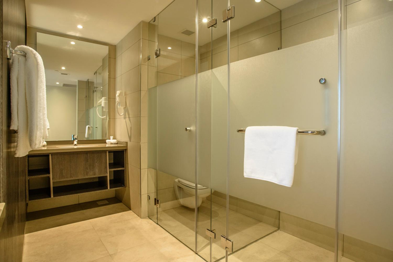 Bathroom 5, Tamarind Tree Hotel Nairobi, Langata