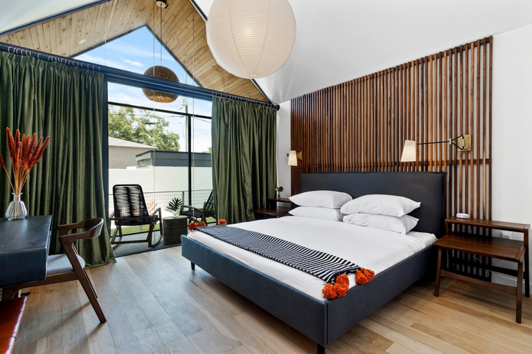 Bedroom 3, Hotel Beatnik, Jackson