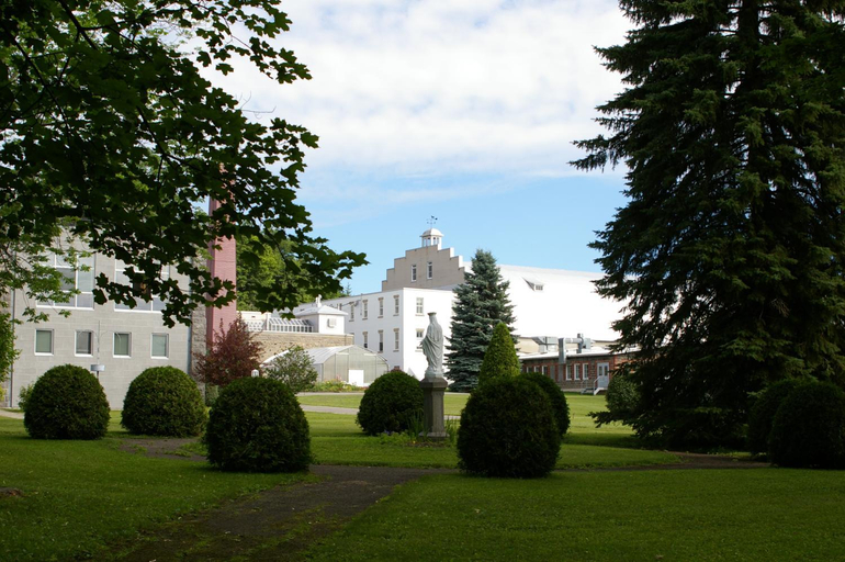 Others 5, Auberge de l'Abbaye d'Oka, Deux-Montagnes