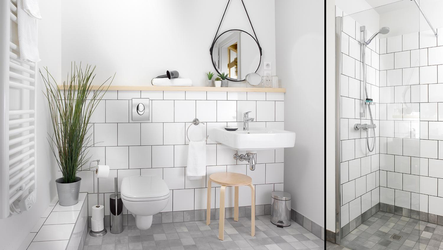 Bathroom, Hotel Au Petit Pont, Bas-Rhin