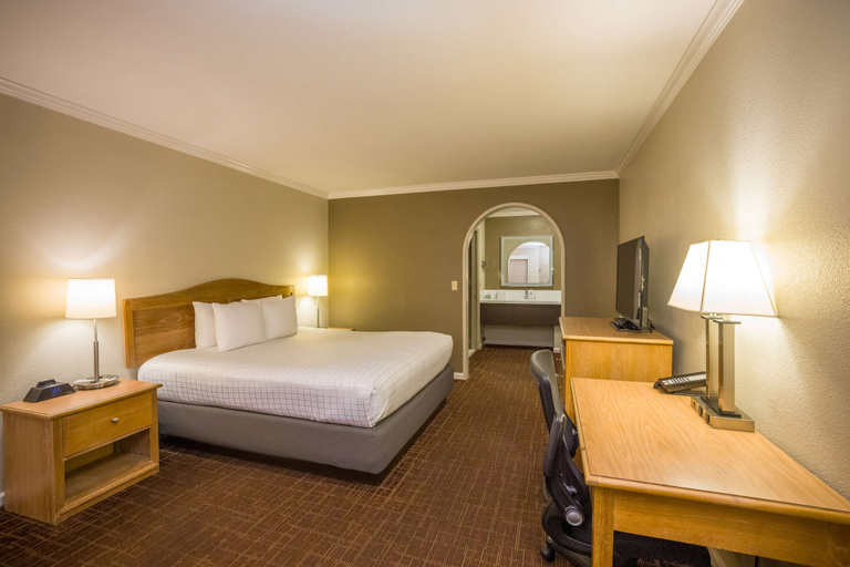 Bedroom 3, Best Western Inn, San Mateo