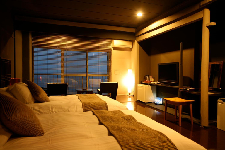 Bedroom 3, Seaside Hotel Geibouso, Shima