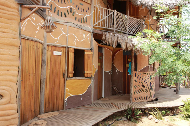 Exterior & Views 2, Raízes Eco Hostel, Cajueiro da Praia