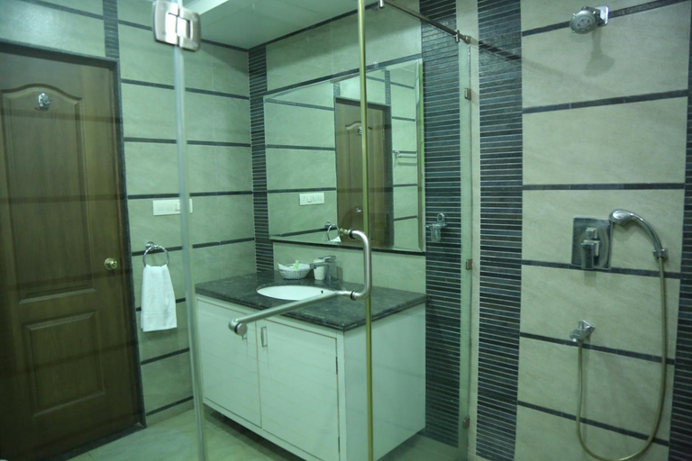 Bathroom 3, Swan Suites Madhapur, Hyderabad