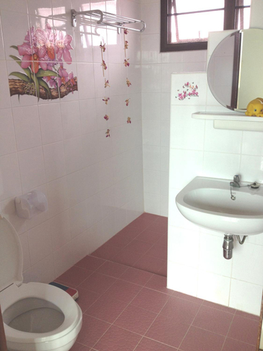 Bathroom 2, Loymanee House, Phra Nakhon Si Ayutthaya