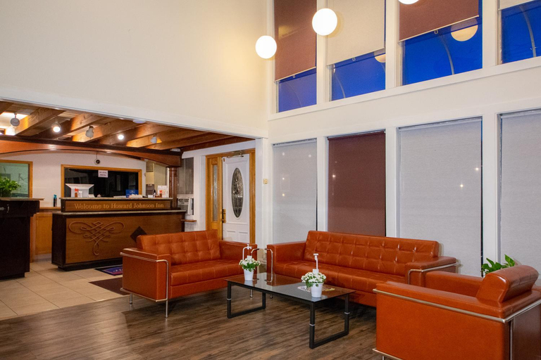 Public Area 2, Cape Sands Inn, Barnstable