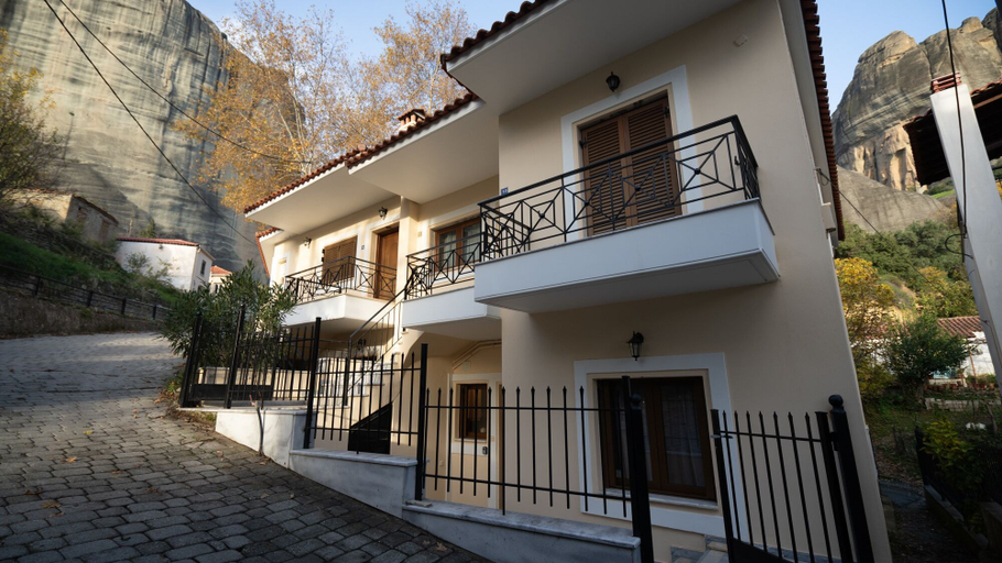 Exterior & Views, The Miller House under Meteora, Thessaly