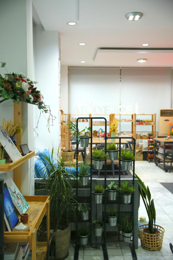Public Area 2, Ada Apart, Konak